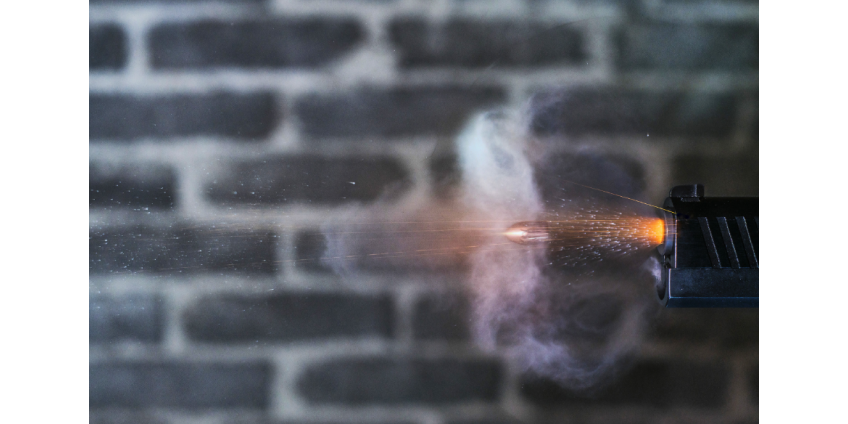 Трое 17-летних подростков в Финиксе арестованы за стрельбу со смертельным исходом