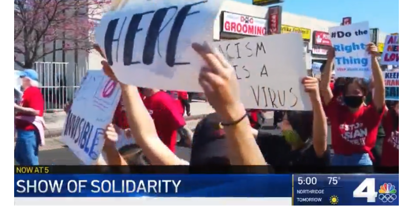 В районе Лос-Анджелеса прошли несколько митингов с призывами "остановить азиатскую ненависть" 