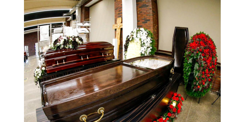 Росстат сообщил о более 122 тысяч умерших от COVID-19 за время пандемии