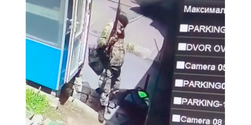 В Алма-Ате россиянин в камуфляже 6 часов отстреливался от полиции, а затем покончил с собой