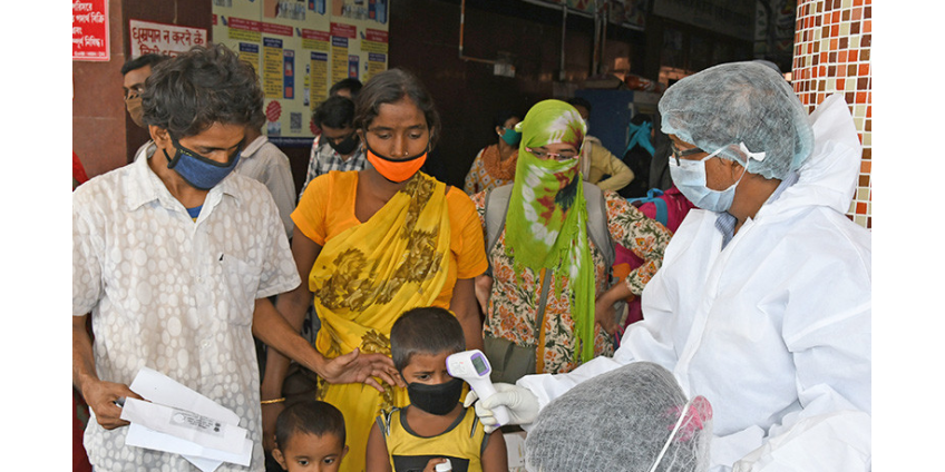 В Индии вновь мировой рекорд зараженных COVID - более 400 тысяч в сутки