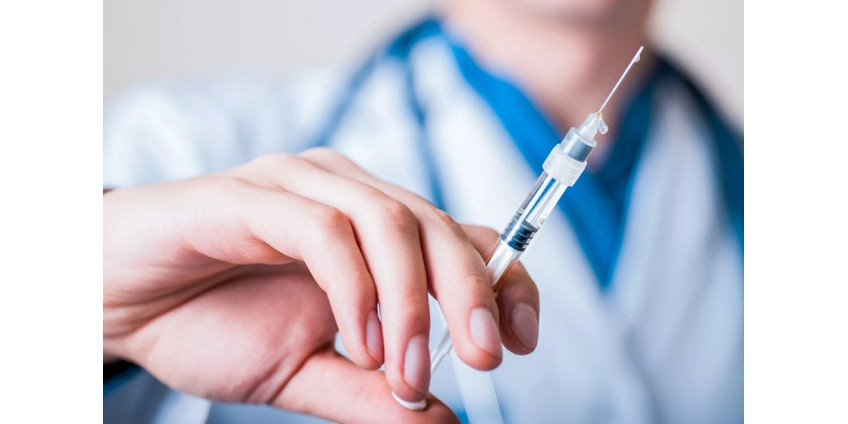 Крупные вакцинационные центры округа Лос-Анджелес остаются открытыми, несмотря на снижение спроса