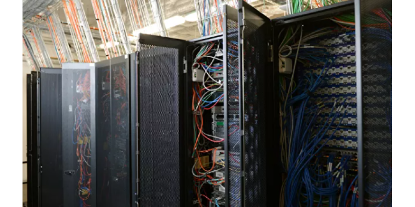 В США одобрили план по противостоянию КНР в технической сфере на $250 млрд