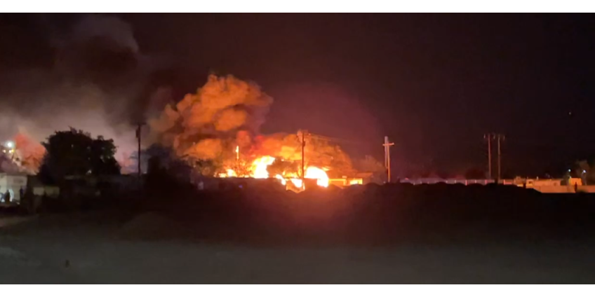 Несколько человек остались без крова после крупного пожара в пригороде Лас-Вегаса