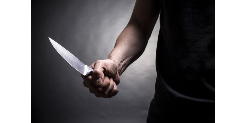 10 ножевых ранений получил мужчина на парковке в Маунтин-Вью