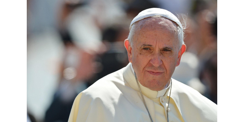 Стало известно о состоянии Папы Римского после операции