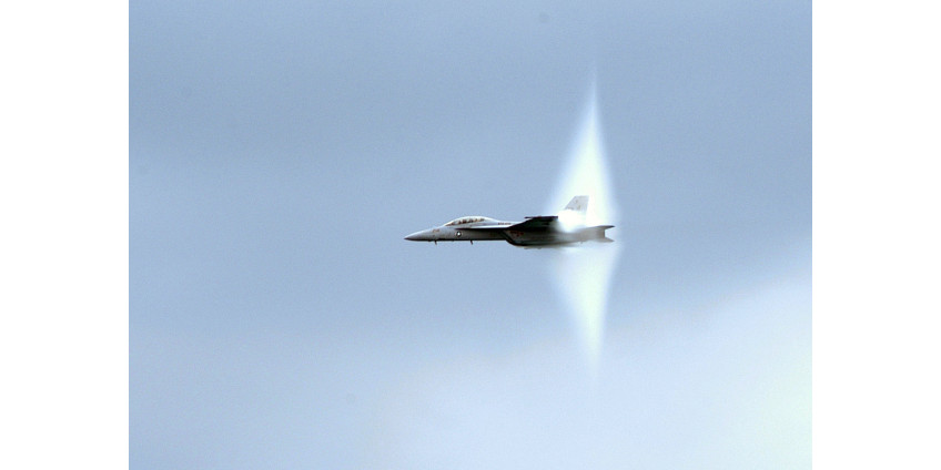 «Землетрясение», которое почувствовали некоторые жители Лос-Анджелеса, на самом деле было звуковым ударом