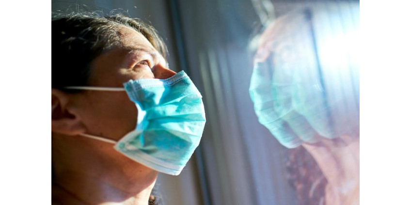 Главный инфекционист США объяснил скачок заболеваемости COVID-19