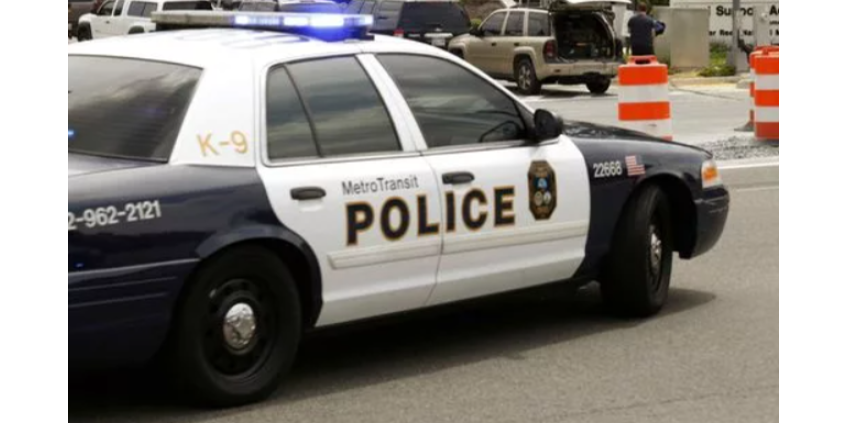 Полиция Лос-Анджелеса разыскивает подозреваемого в стрельбе в жилом комплексе в Нортридже