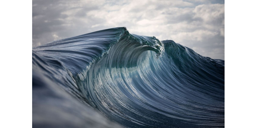 Высокие приливы и большие волны угрожают домам и пляжам по всему побережью округа Лос-Анджелес
