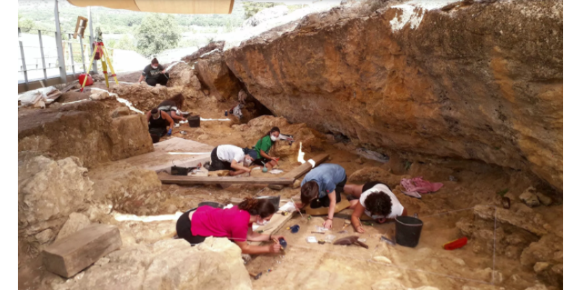 Археологи нашли в Испании крупнейший охотничий лагерь неандертальцев Археологи нашли в Испании крупнейший охотничий лагерь неандертальцев