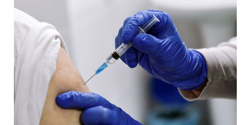 В округе Лос-Анджелес начали вводить бустерные дозы Pfizer 