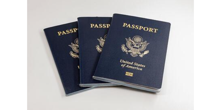 В США выдали первый паспорт для третьего гендера