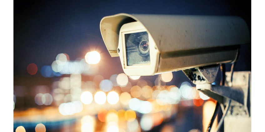 Записи с камер видеонаблюдения помогли обнаружить подозреваемого в убийстве мужчины в Финиксе