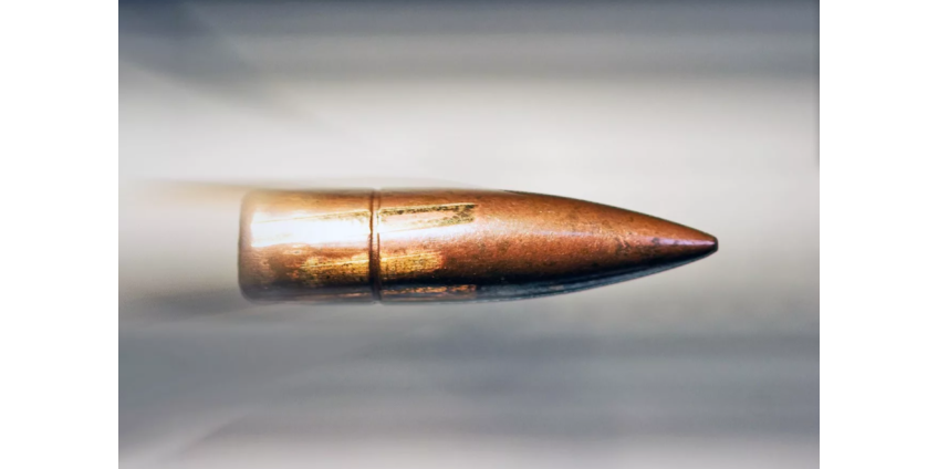 Женщина застрелена в автомобиле на юге Лос-Анджелеса, подозреваемый скрылся