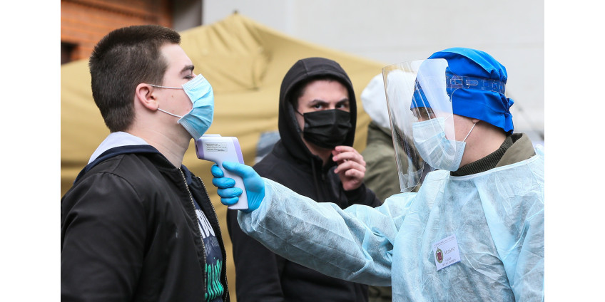 В России за сутки госпитализировали 6211 пациентов с коронавирусом