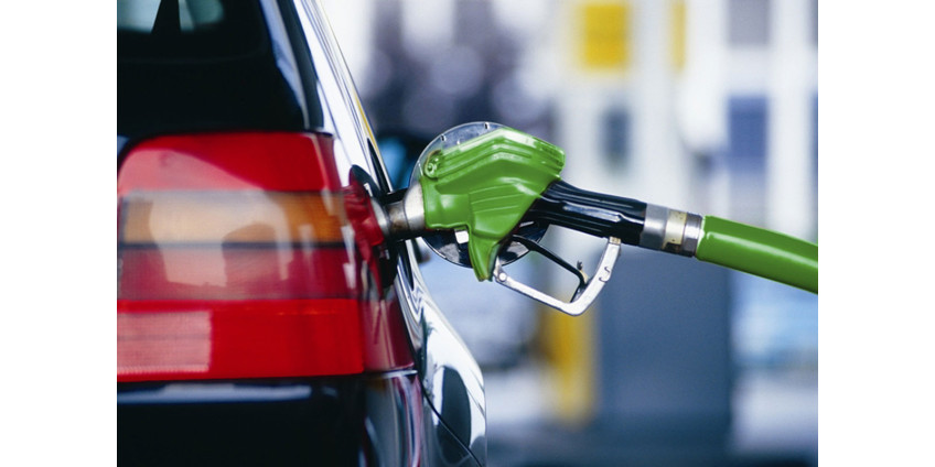 В Лос-Анджелесе цены на бензин снова выросли до рекордно высоких