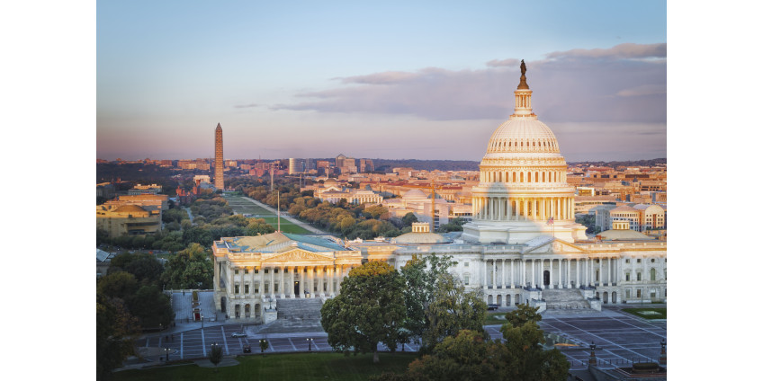 В Вашингтоне заявили о готовности к прибытию колонн грузовиков