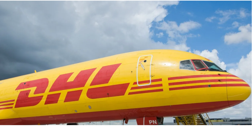 Грузовой самолет сломался пополам в Коста-Рике