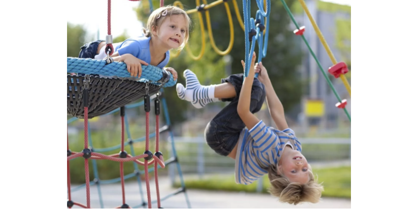 Взрослым и детям старше 12 лет запрещено посещать «детские зоны» в городских парках Лонг-Бич