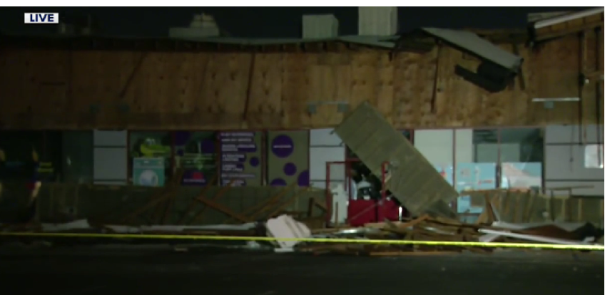 Шесть человек спасены после обрушения крыши в торговом центре Temple City Strip