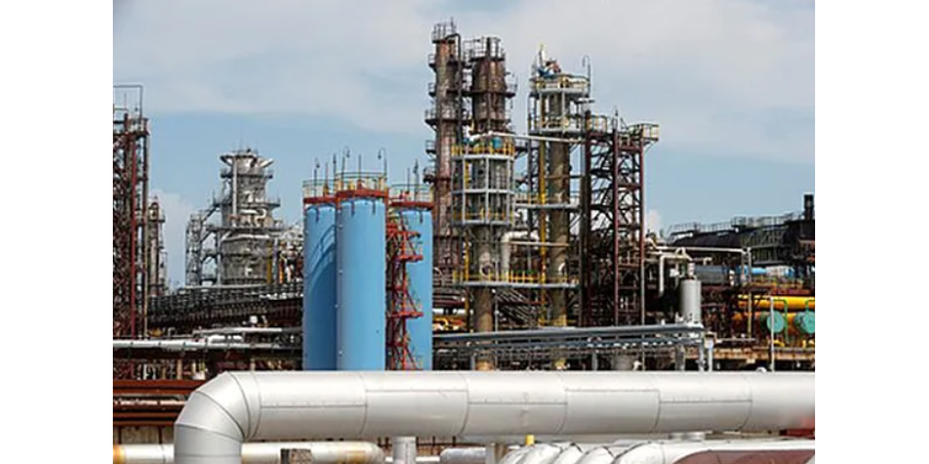 Террорист напал на крупнейший нефтеперерабатывающий завод в Польше