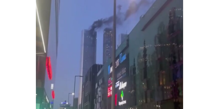 Пожар на крыше башни в районе «Москва-Сити» потушили