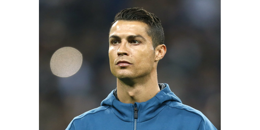 На Роналду подадут в суд