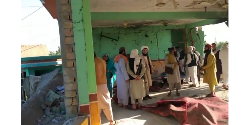 В Афганистане 18 человек погибли из-за взрыва в мечети