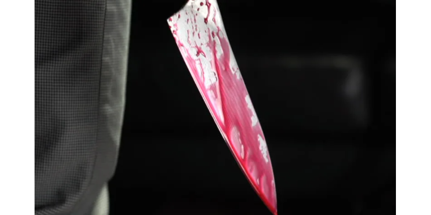 Мать пятерых детей зарезана бойфрендом в доме на востоке Лос-Анджелеса