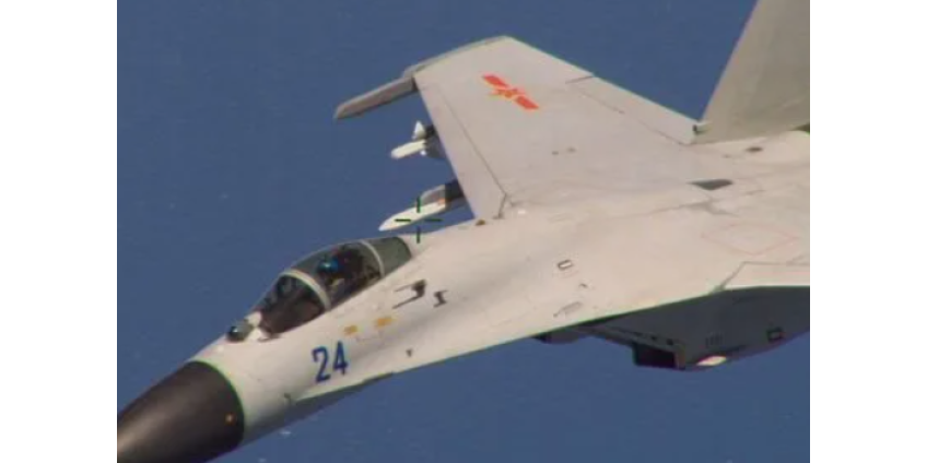 Армия Китая направила 22 самолета к Тайваню