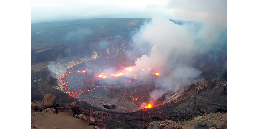 На Гавайях проснулся крупнейший в мире действующий вулкан