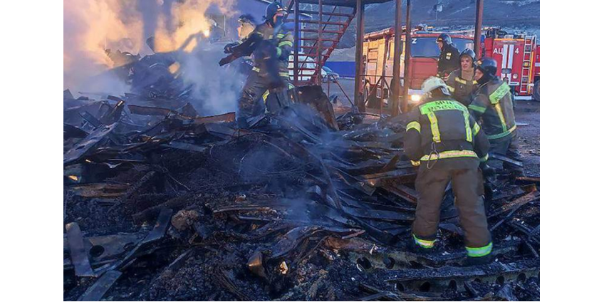 МЧС подтвердило гибель восьми человек при пожаре в Севастополе