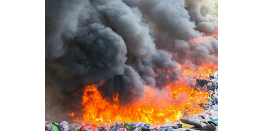Жители округа Кларк обращаются за помощью из-за вдыхания продуктов горения мусора