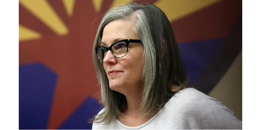 Губернатор Аризоны Кэти Хоббс наложила вето на законопроект о запрете палаток в общественных местах