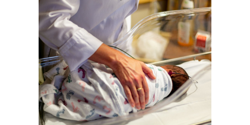 В США выявили первые случаи рождения детей с повреждениями мозга из-за COVID-19