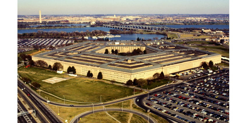 Пентагон предупредил о смертях из-за утечки секретных документов