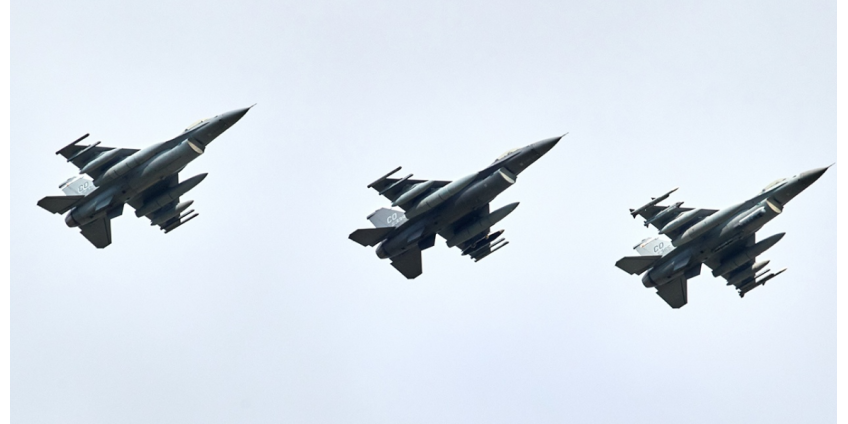 В США прокомментировали сообщения об атаке бизнес-джета истребителями ВВС