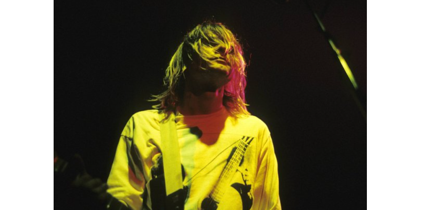 Гитару Курта Кобейна продадут на аукционе