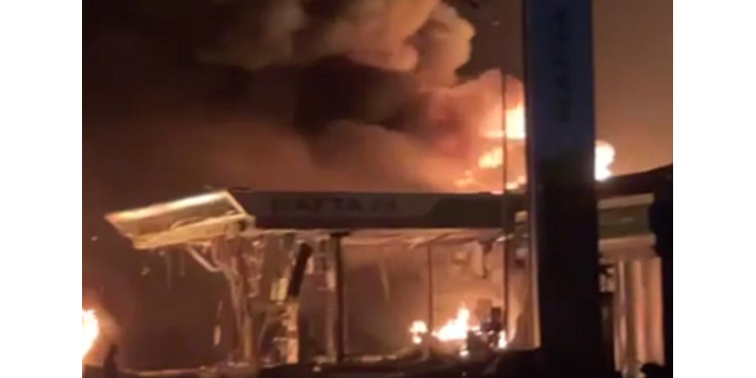 От мощного взрыва на заправке в Дагестане погибло более 30 человек