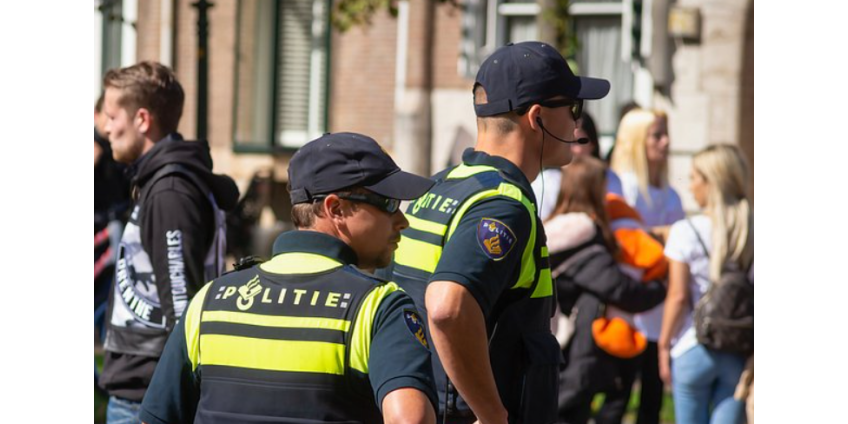 В трех городах Нидерландов произошли взрывы