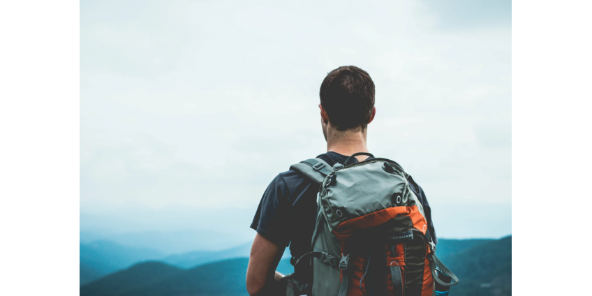 Турист пришел в лагерь в горах и нашел фугас Турист пришел в лагерь в горах и нашел фугас