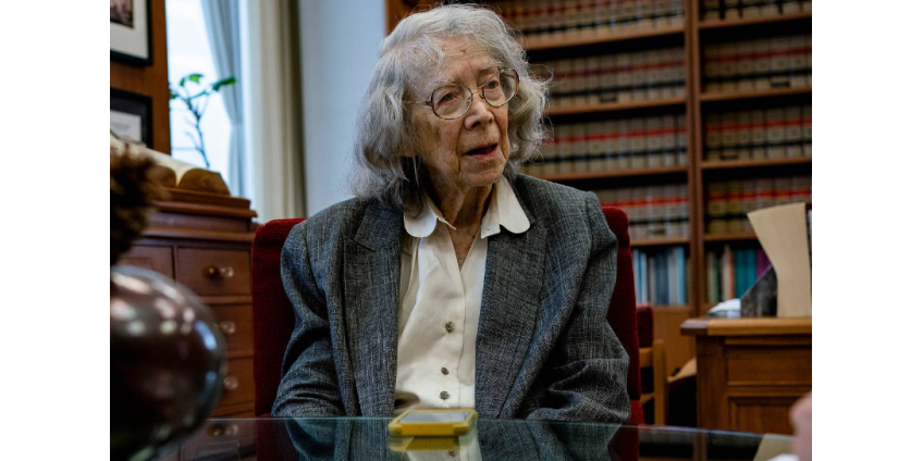 В США судью отстранили от должности из-за деменции