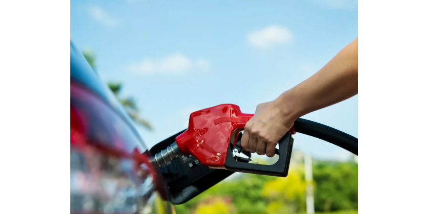 Средняя цена на бензин в округе Сан-Диего превысила 6 долларов