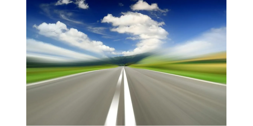 Сбежавшие дети проехали 320 километров на машине матери