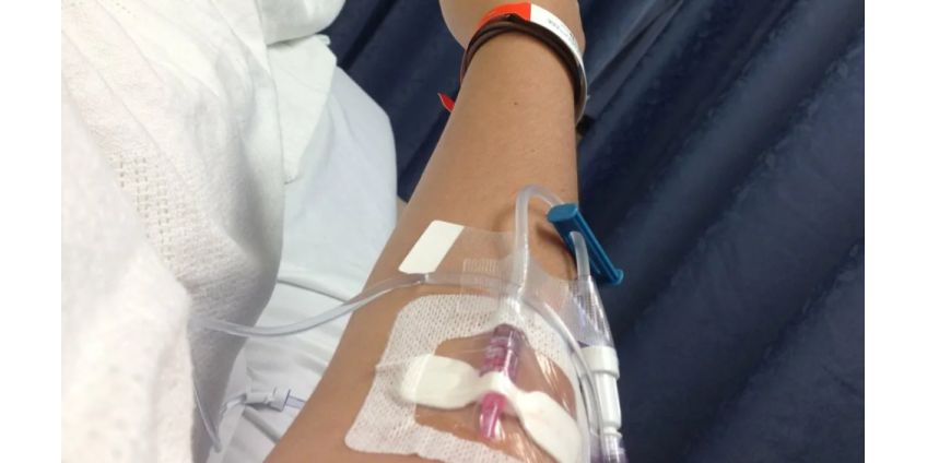 Лечившаяся от рака девушка узнала об ошибке в диагнозе после двух лет терапии