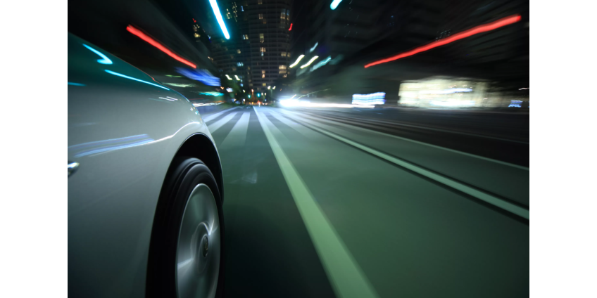 Полиция Лас-Вегаса задерживает водителей, превышающих скорость, на US-95 в преддверии праздников