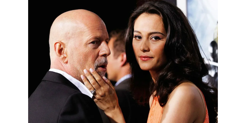 Жена Брюса Уиллиса рассказала о трудностях семейных праздников Жена Брюса Уиллиса рассказала о трудностях семейных праздников