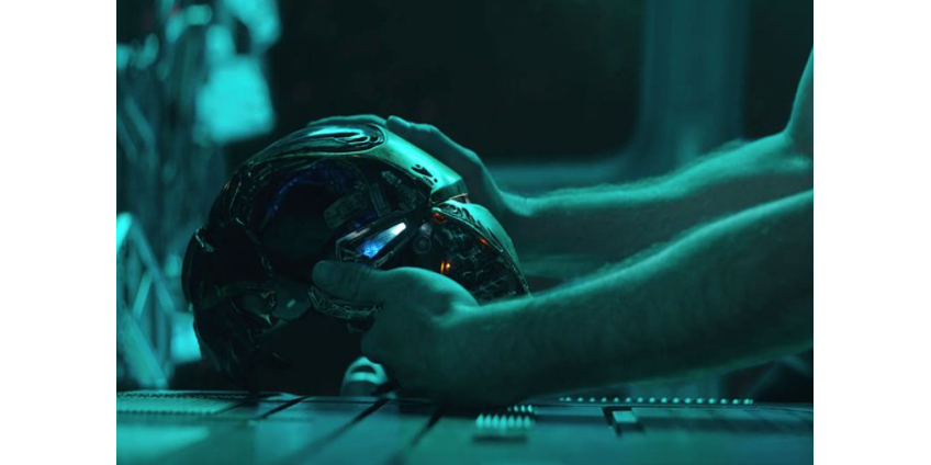 Новые «Мстители» остались без режиссера