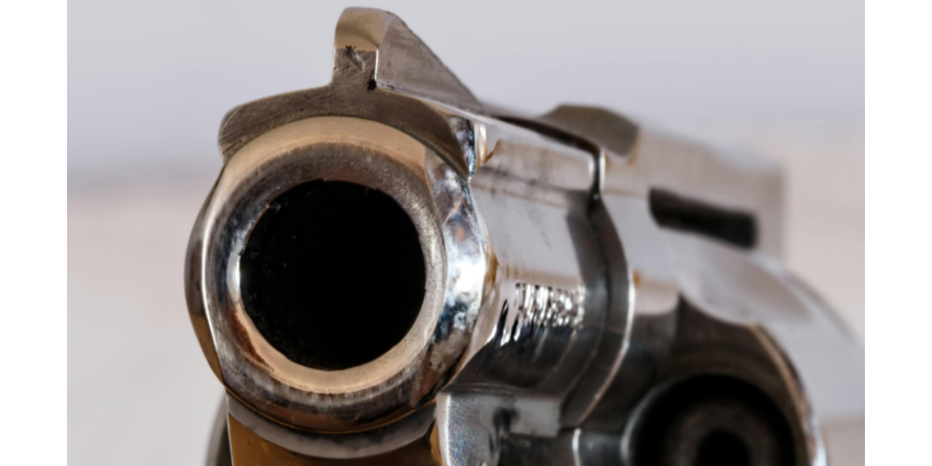 В Финиксе у ребенка в школьном автобусе нашли пистолет